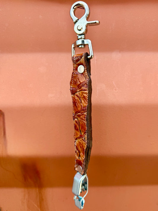 Pirarucu Glove Clip - Tan