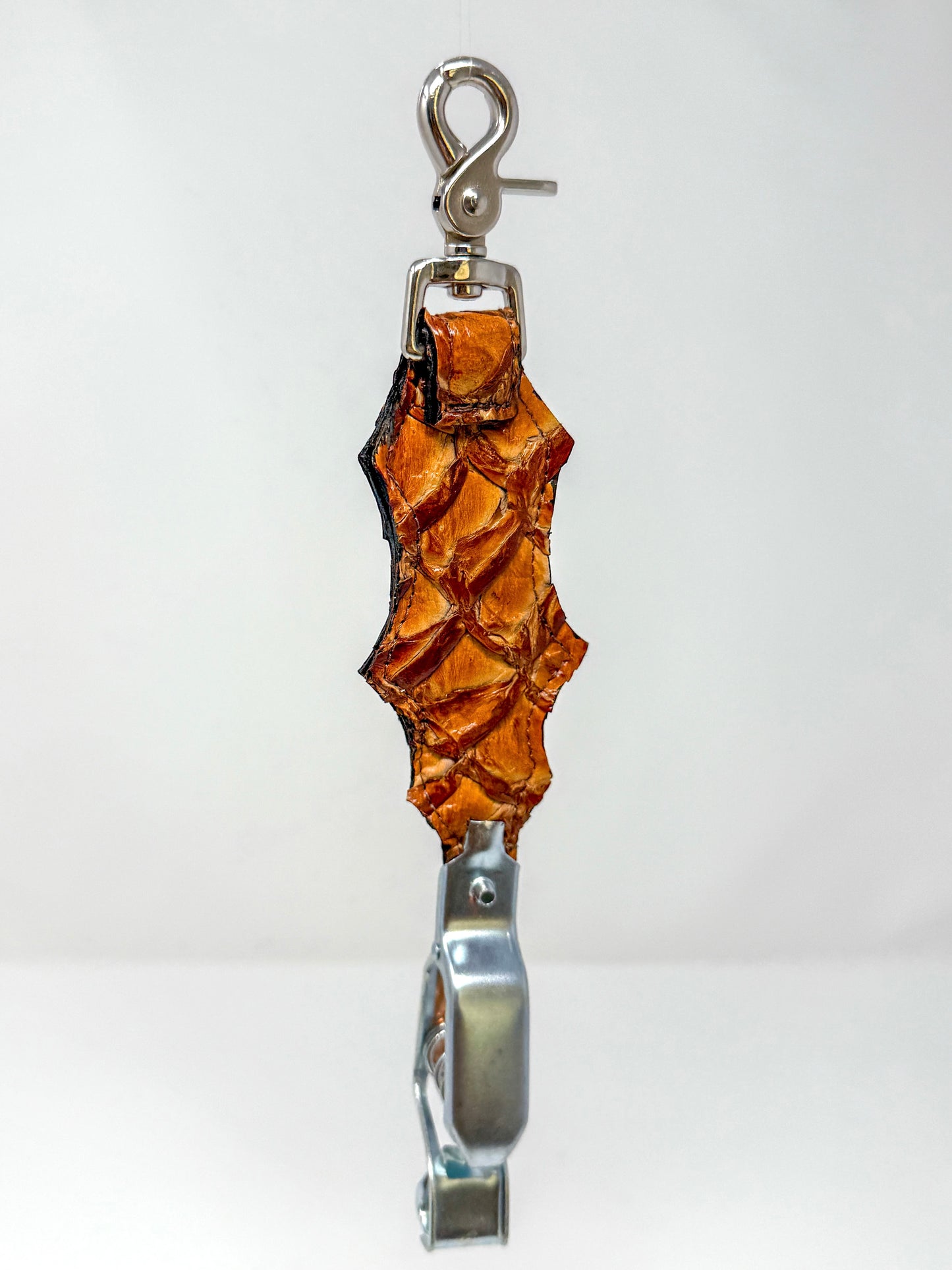 Cognac Pirarucu Glove Clip