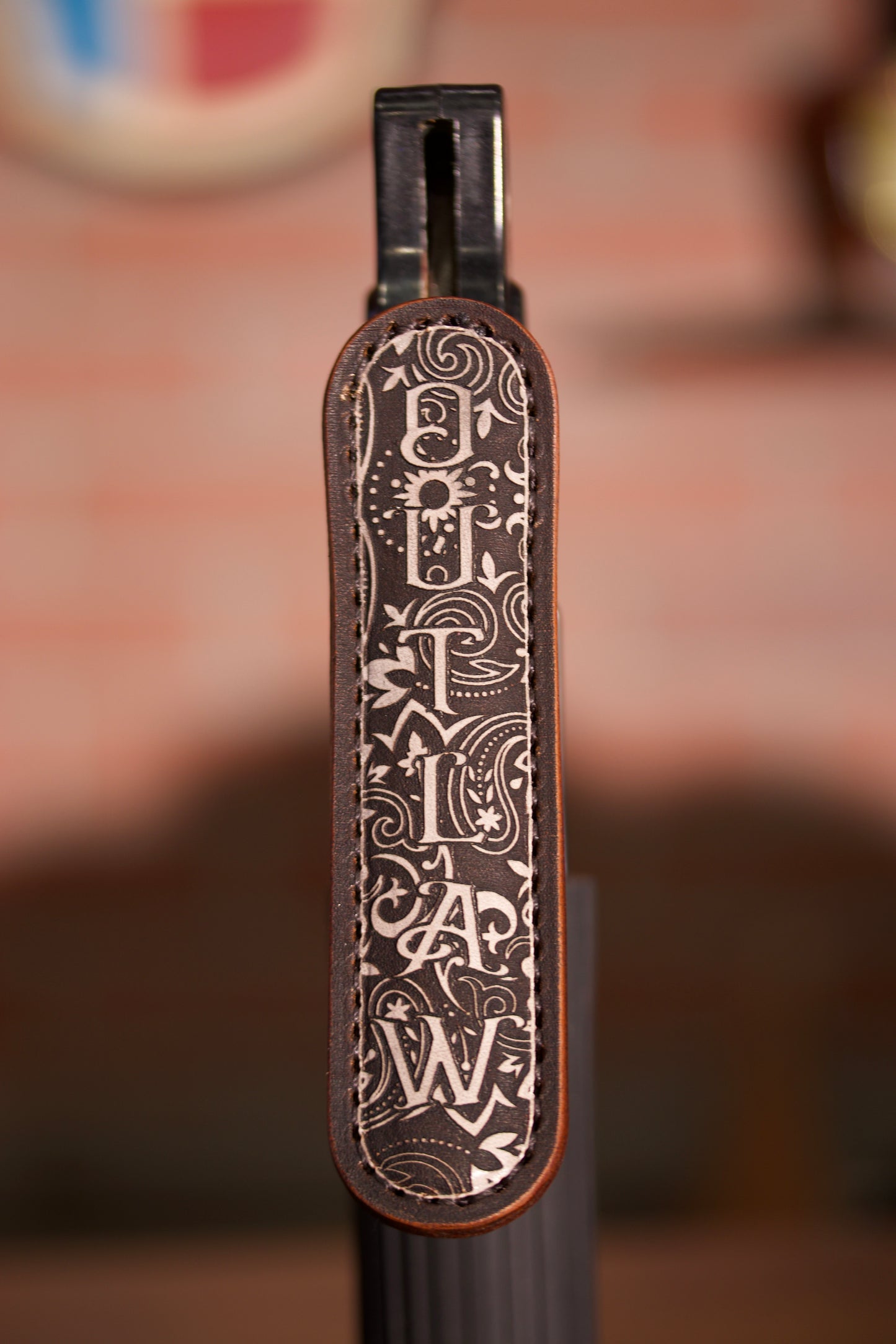 Black Floral Stinger V Insulator Sleeve - Custom Name