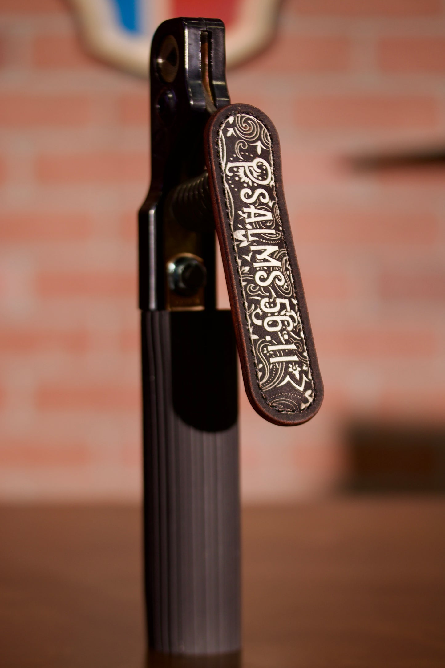 Black Floral Stinger V Insulator Sleeve - Custom Name