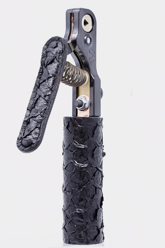 Gloss Black Pirarucu Stinger V Set