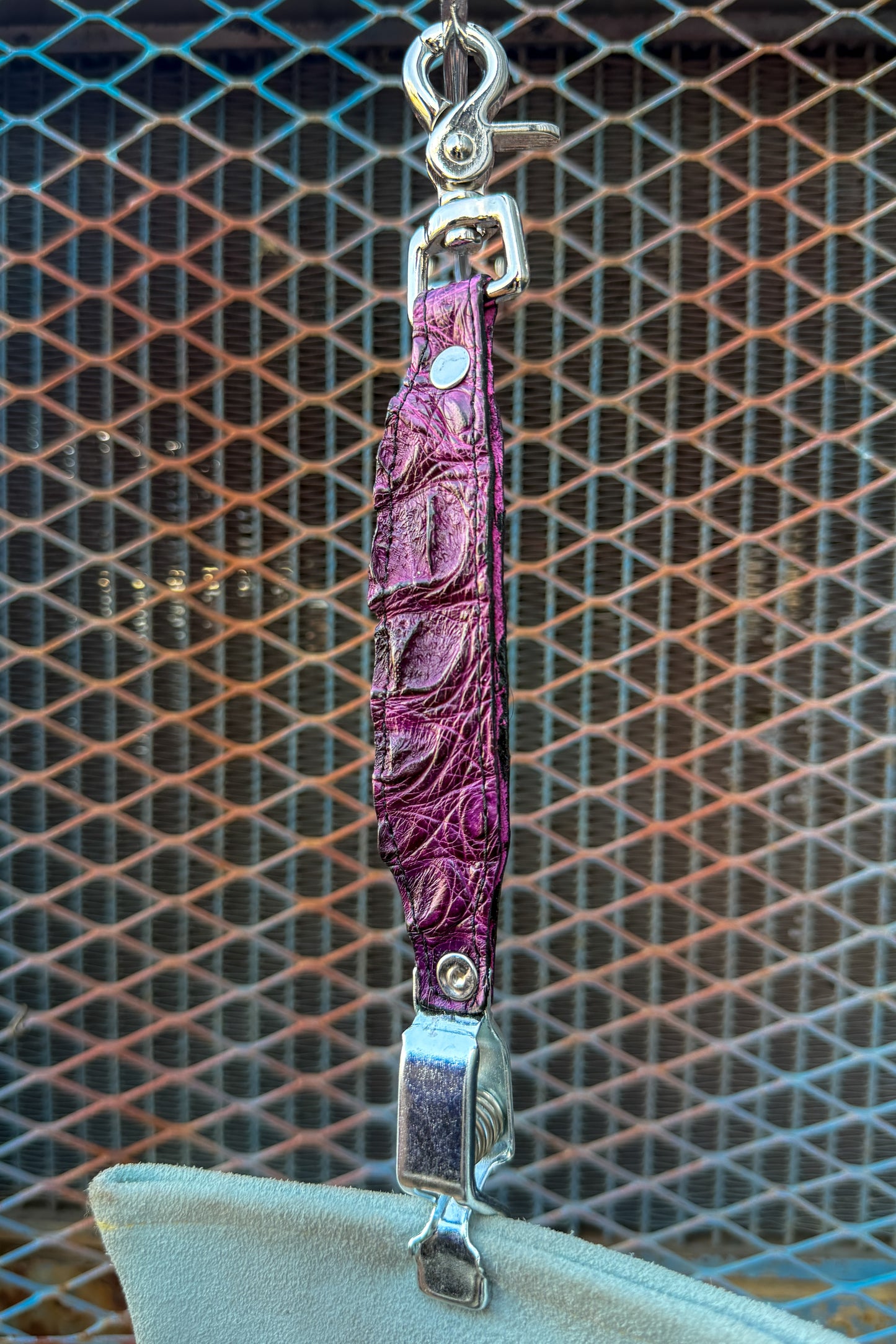 Blackberry Caiman Alligator Glove Clip