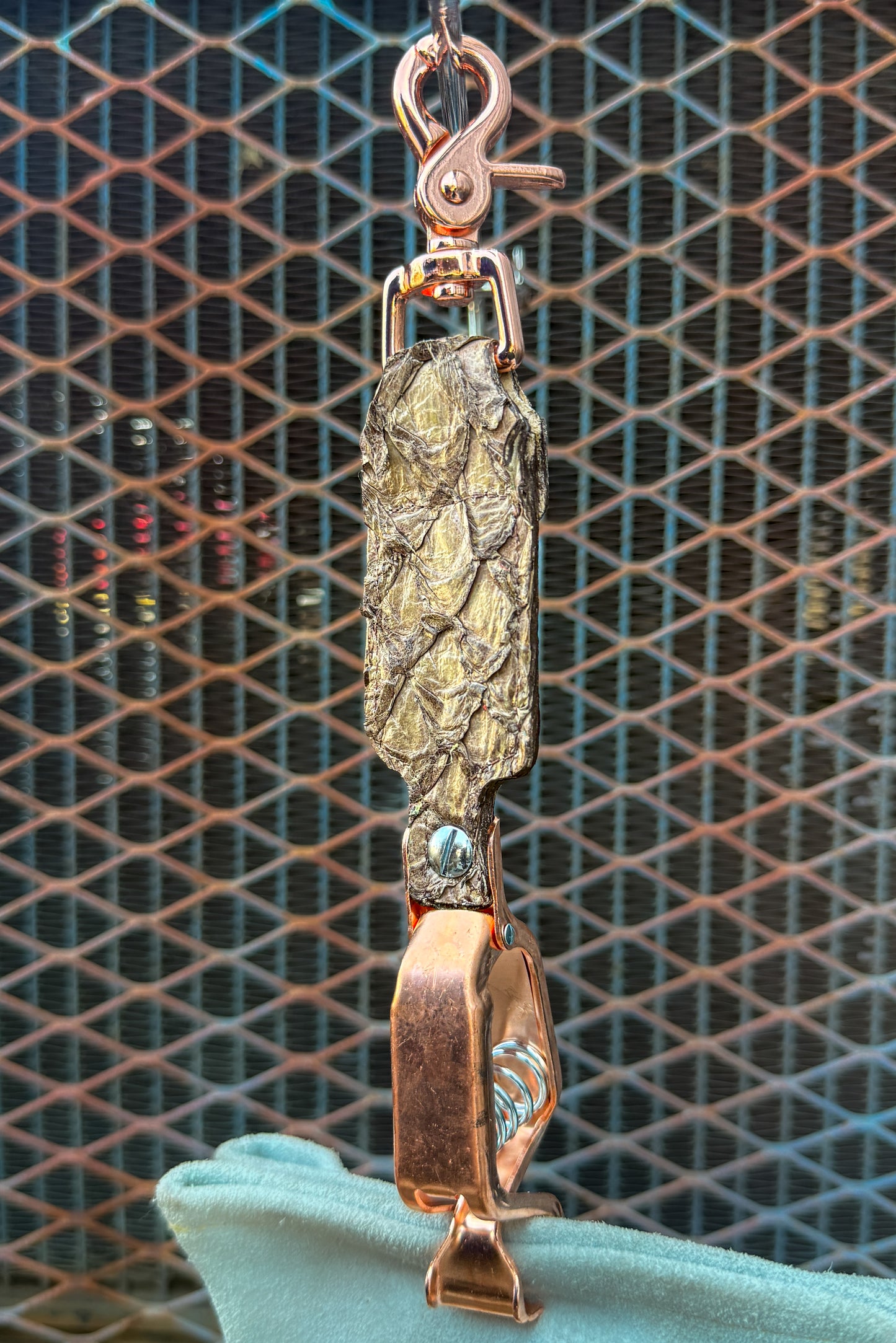 Antique Gold Pirarucu Glove Clip