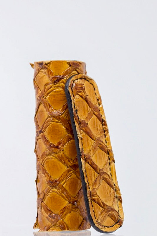 Golden Pirarucu Stinger V Wrap + Insulator Sleeve