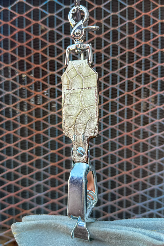 White Sands Caiman Glove Clip