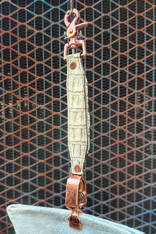 White Sands Caiman Glove Clip