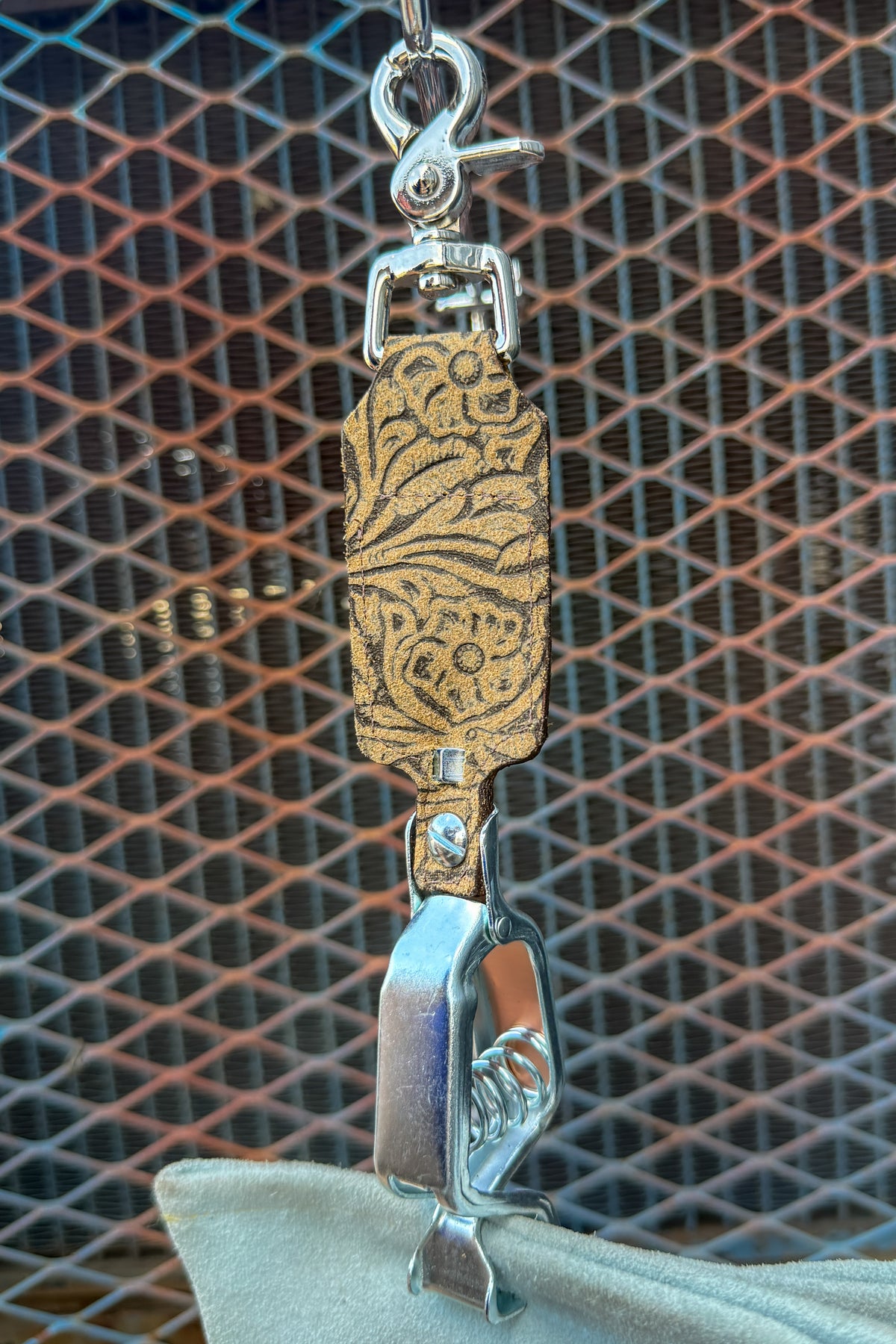 Tan Floral Glove Clip