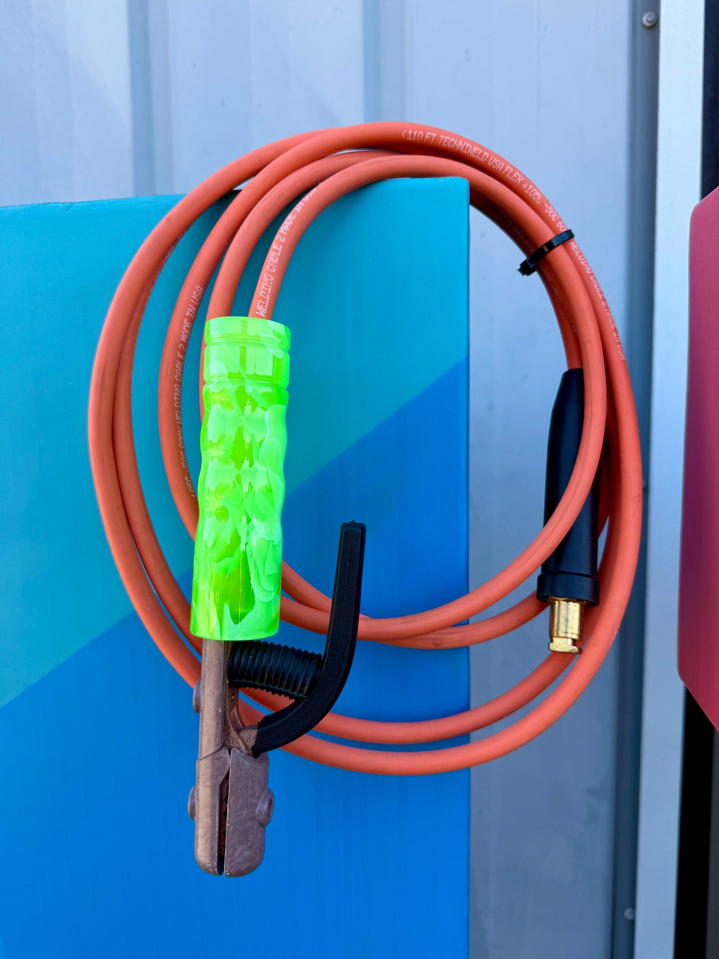 TWECO 200 AMP ELECTRO HOLDER WITH WHIP AND RESIN HANDLE
