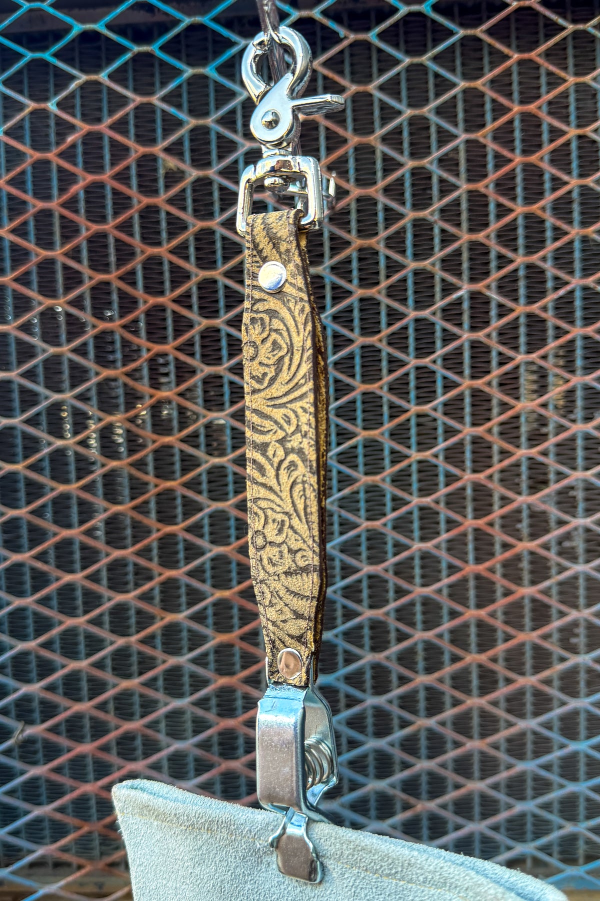 Tan Floral Glove Clip