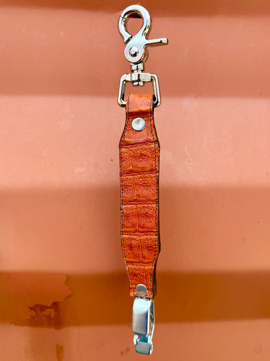 Caiman Alligator Glove Clip - Cognac