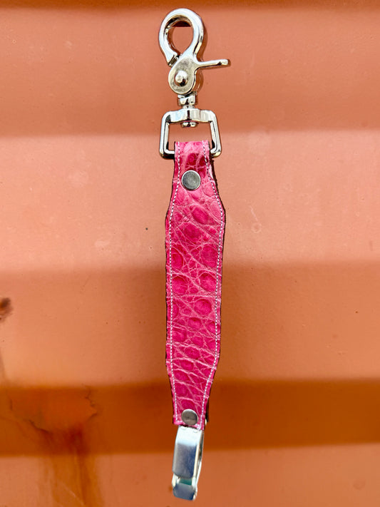 Caiman Alligator Glove Clip - Rose Pink
