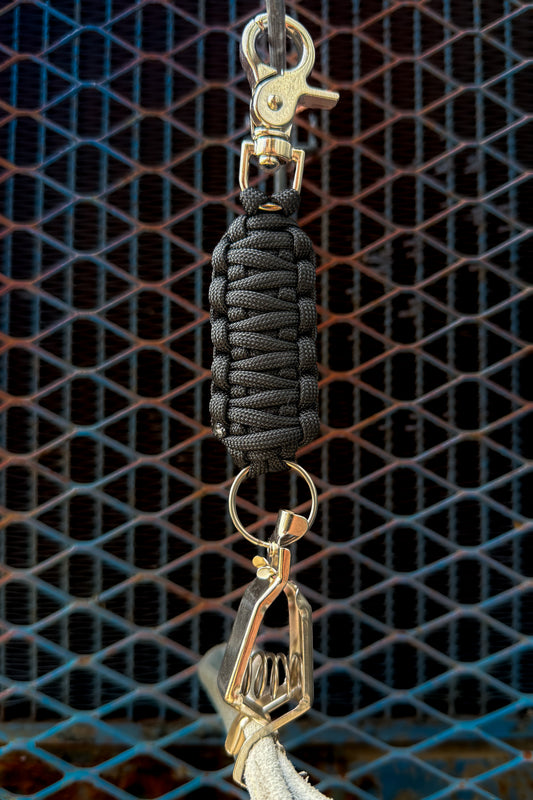 Blackout Paracord Glove Clip