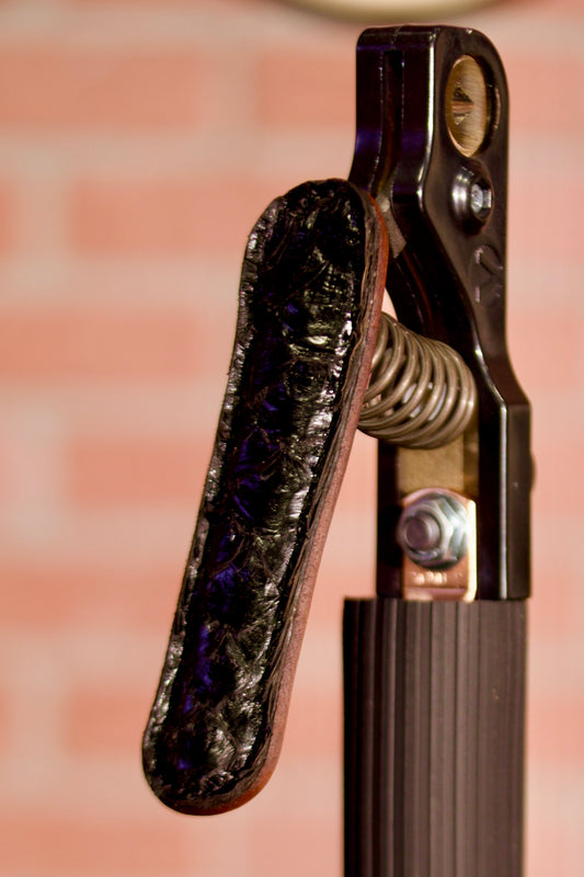 Black Pirarucu Stinger V Insulator Sleeve