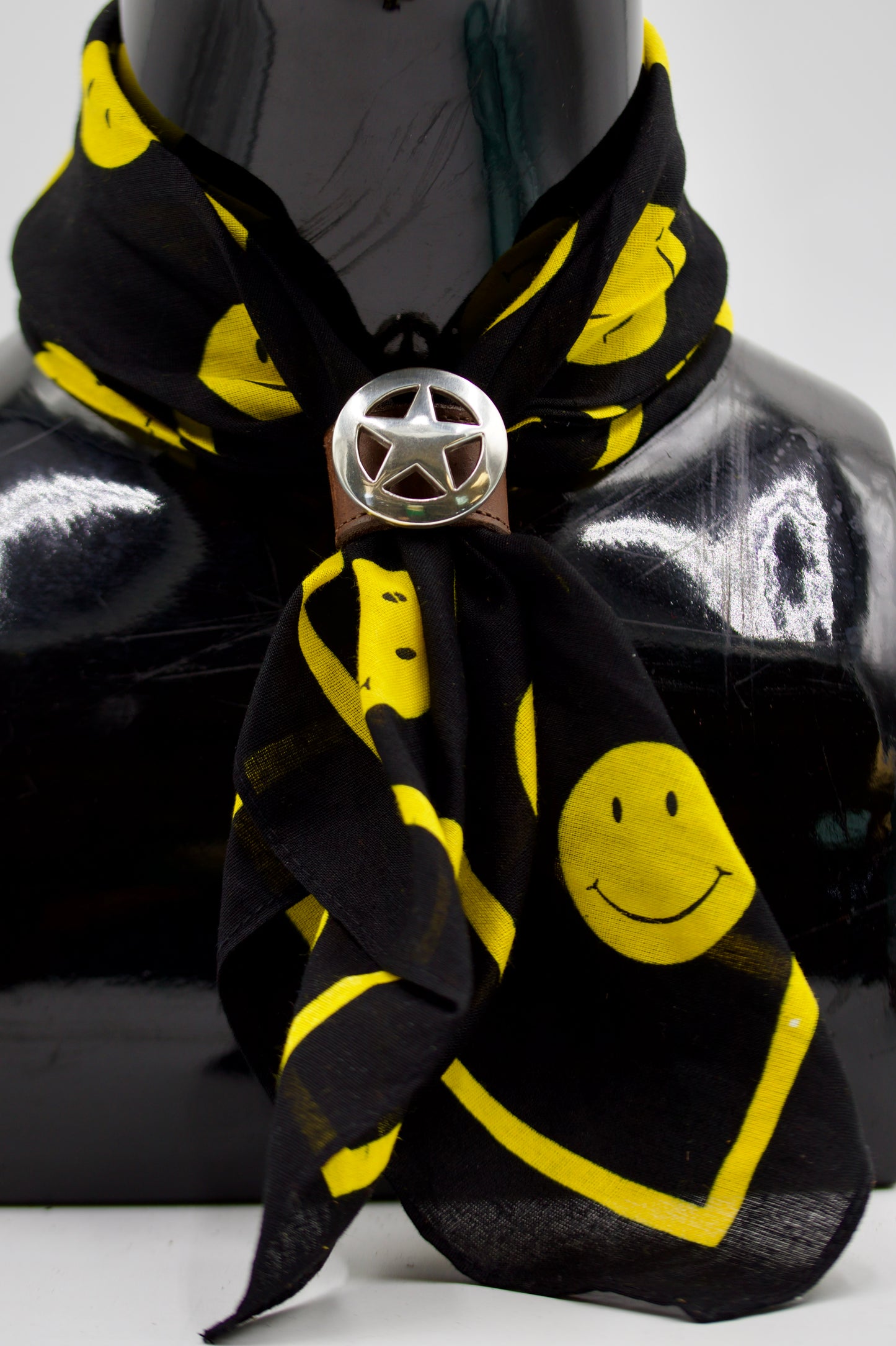 Silver Star Bandana Hugger