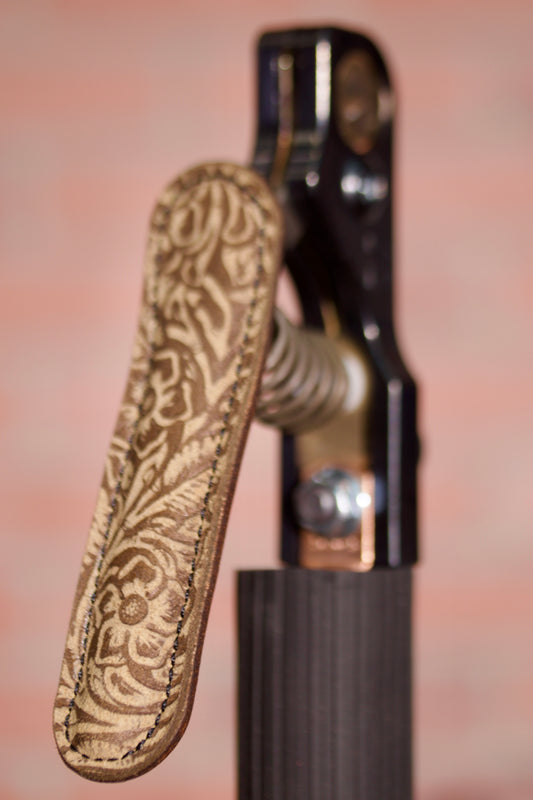 Floral Stinger V Insulator Sleeve