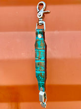 Caiman Alligator Glove Clip - Gold Turquoise