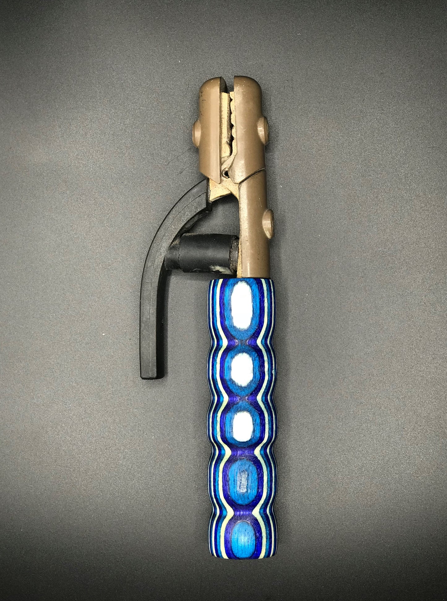 Arctic Breeze Wood Handle